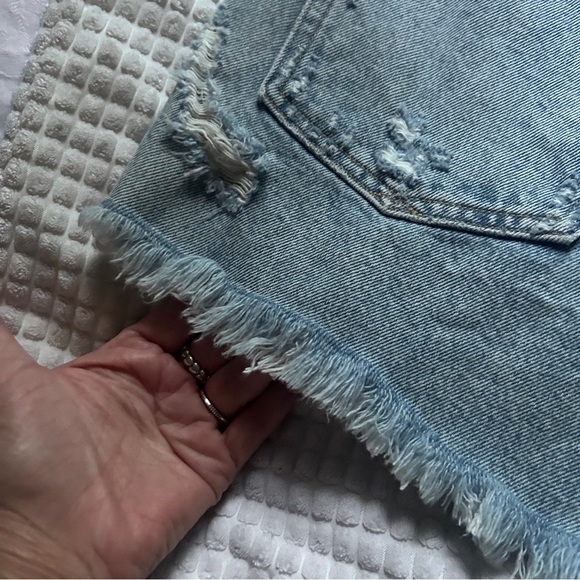 Agolde Jaden Fray Hem Button Fly Denim Shorts Women 30 - Picture 10 of 14